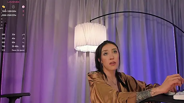 ariana_fitl_'s cam snapshot