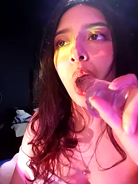 immisssilver's cam snapshot