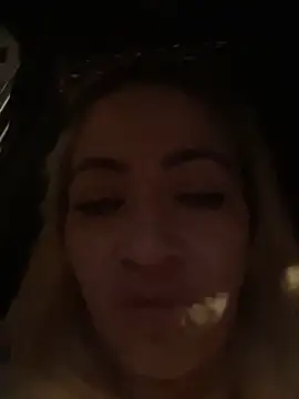 viktoria_davis_'s cam snapshot