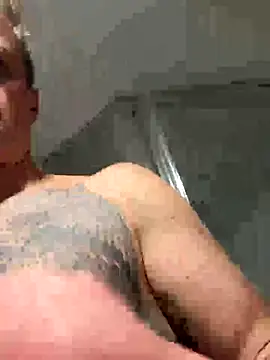 DILFiGuess1 live sex cam