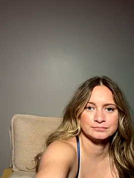 Sophie_Raegan's cam snapshot