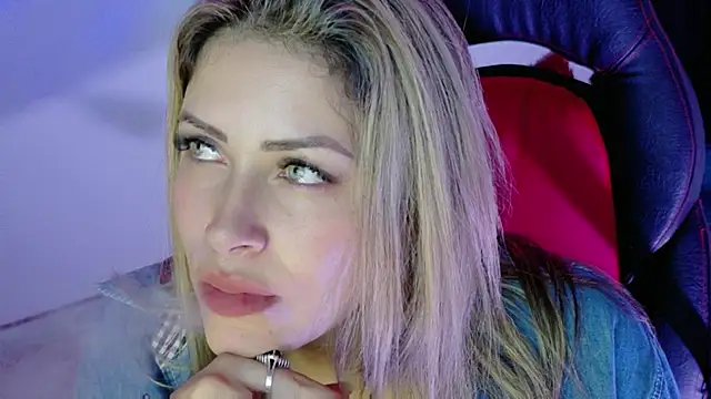 Natalia_Montoya's cam snapshot