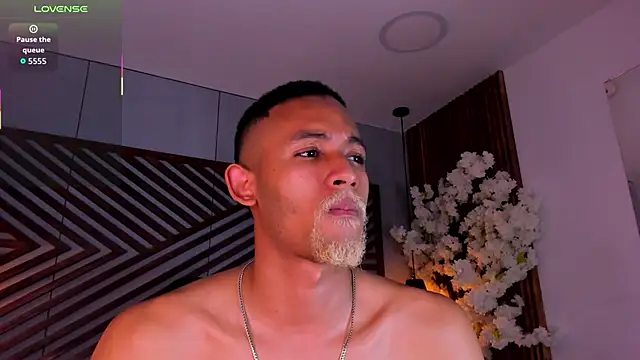 B_Wild's cam snapshot