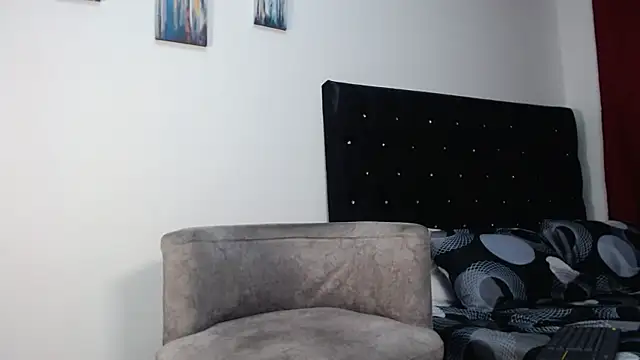 adriel_escalante's cam snapshot