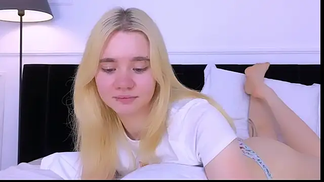 ANNABELLE_LU's cam snapshot