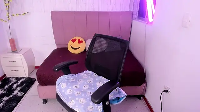 anna_moon11's cam snapshot