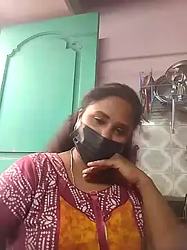 Tamil_devagi's cam snapshot