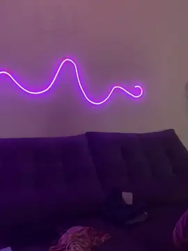 Hannahinfame live sex cam