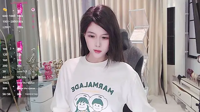 Cn-Judycutie live sex cam