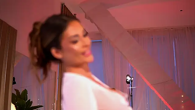 YasmineShaw live sex cam