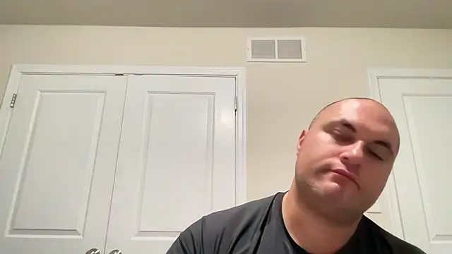 SluggishChase99 live sex cam