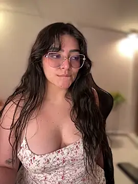 Lia_flowers live sex cam