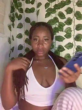 MISSMAYMADMYDAY's cam snapshot