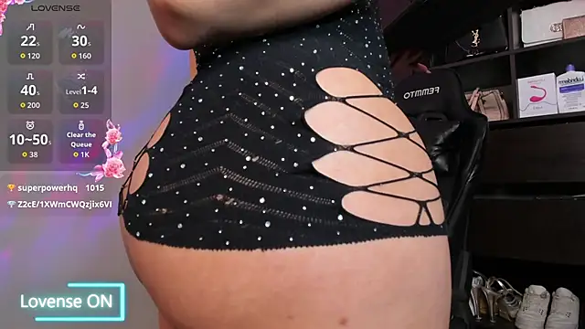 MeganDaviees live sex cam