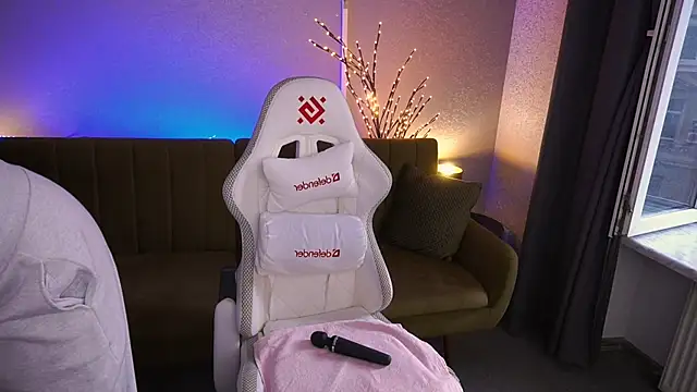 AnikaJane's cam snapshot