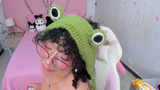 SafiroAgataaa's cam snapshot