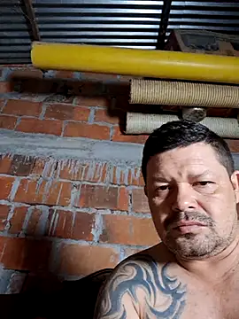 lady_and_charly's cam snapshot