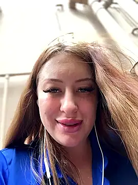 AndreaMood live sex cam