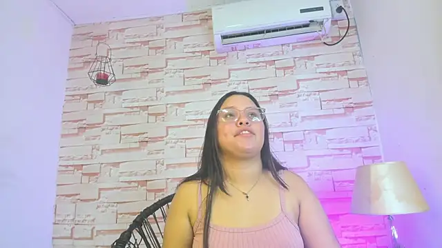 Lidianis_333's cam snapshot