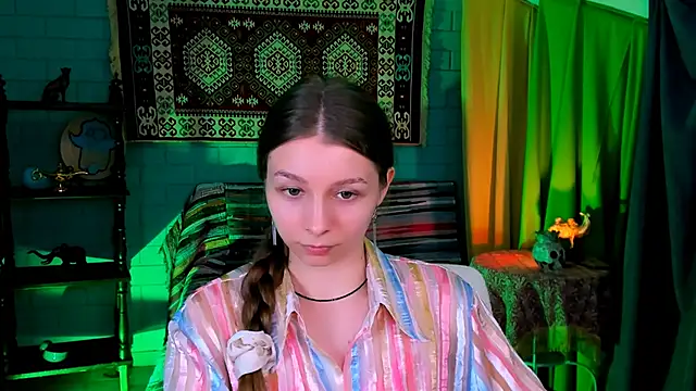 JulieDaniel's cam snapshot