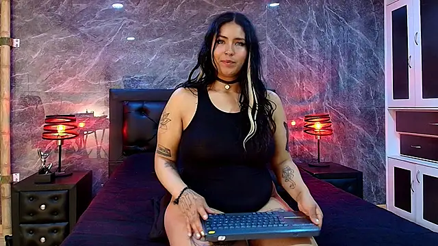 Sasha_Larsen's cam snapshot