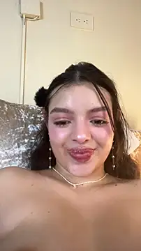 AriaHeavenss live sex cam