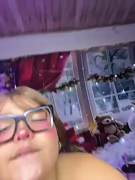 CharlotteMillers live sex cam