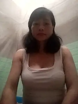 Kiuwi-omao live sex cam