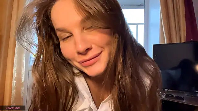 Luna_Blossom's cam snapshot