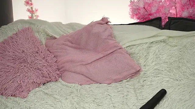 AmiLewis live sex cam