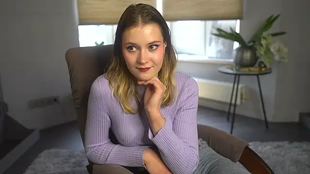 SusyGlines's cam snapshot