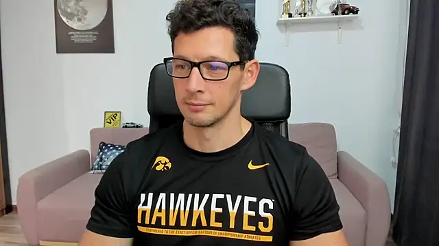 BrutusK08 live sex cam