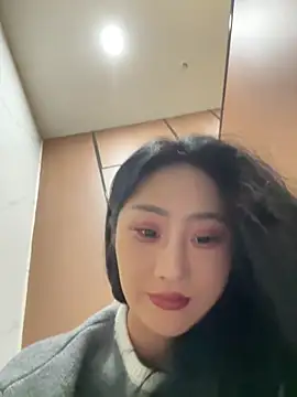 so-linger live sex cam