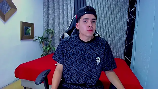 Mike_0233_'s cam snapshot