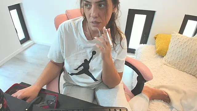 Dyana_Kaylinn's cam snapshot