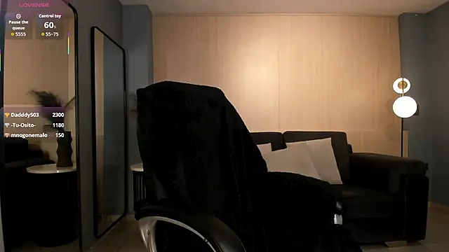 MilaColeman's cam snapshot