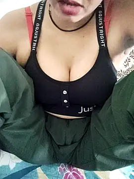 cute-neha70's cam snapshot