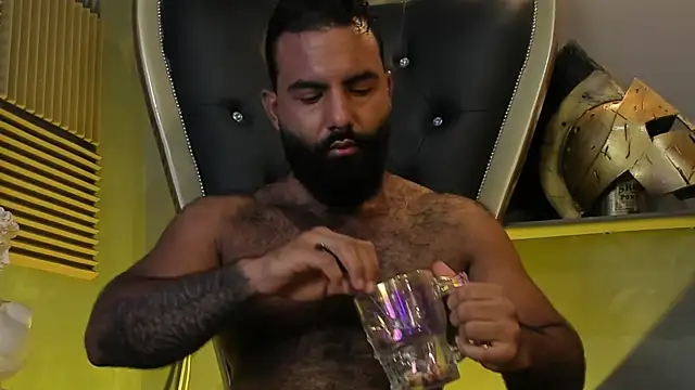 BeardAndrew's cam snapshot