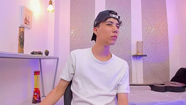 Nikolay_Gregori live sex cam