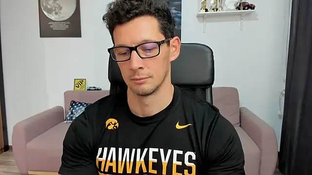 BrutusK08 live sex cam