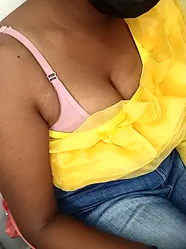 Radhika_Deshmukh1's cam snapshot