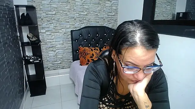 gisell_soto's cam snapshot