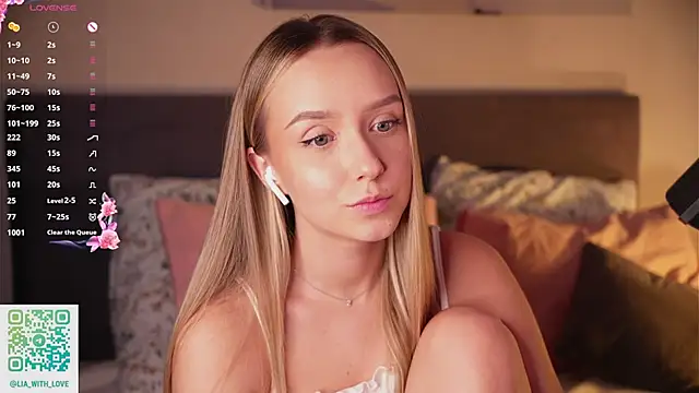 HollisBeckett live sex cam