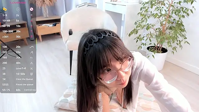 UdelaDodson's cam snapshot