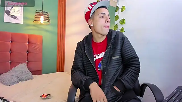 Aisha_andy live sex cam