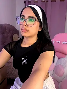 Emily-14's cam snapshot