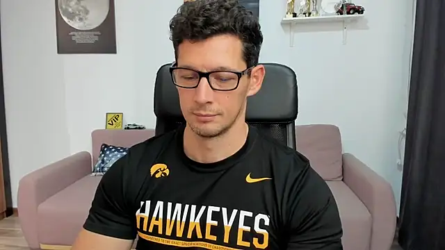 BrutusK08 live sex cam