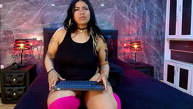 Sasha_Larsen's cam snapshot