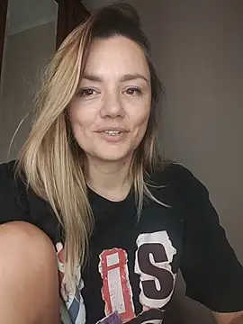 KrissSexi's cam snapshot