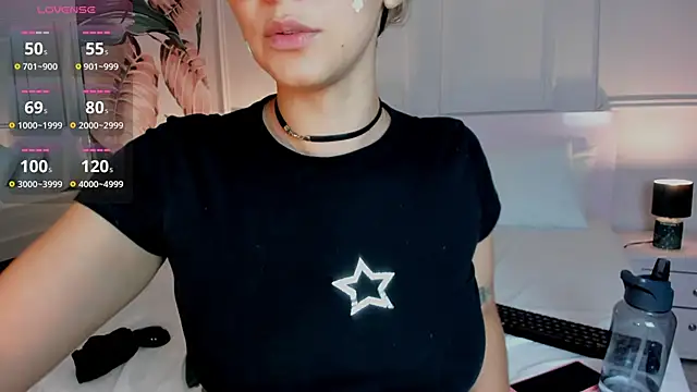 Ramona_Flower live sex cam